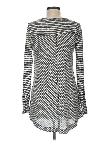 Lucy & Laurel Pullover Sweater (view 2)
