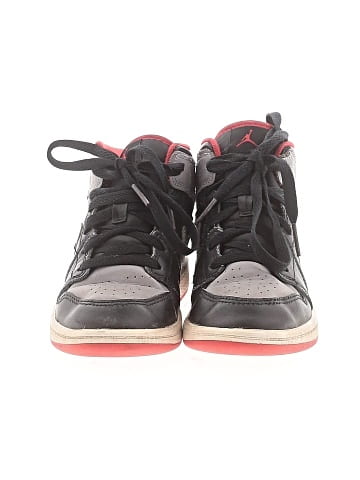 Air Jordan Sneakers (view 2)