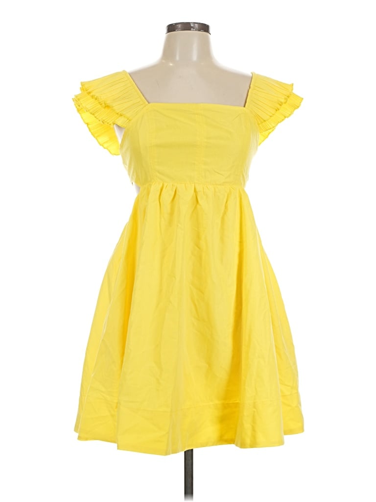Pre-owned Entro Casual Dress In Yellow