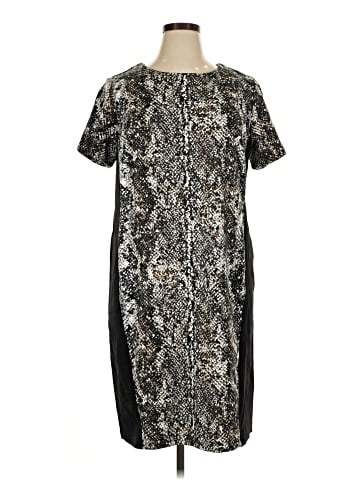 Liz Lange Casual Dress (view 1)