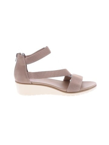 Amore Wedges (view 1)