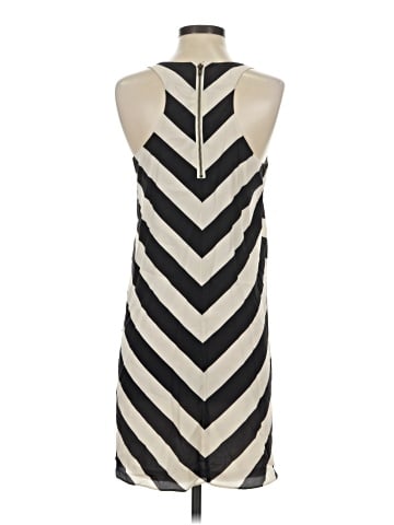 Hive & Honey Casual Dress (view 2)