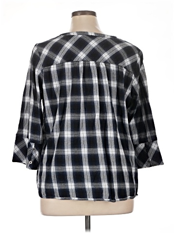 Skies Are Blue 3/4 Sleeve Button-Down Shirt (view 2)