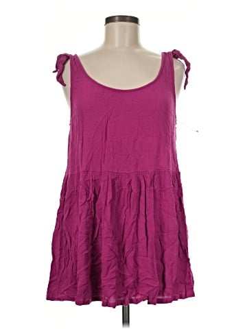 Hiatus Sleeveless Top (view 1)