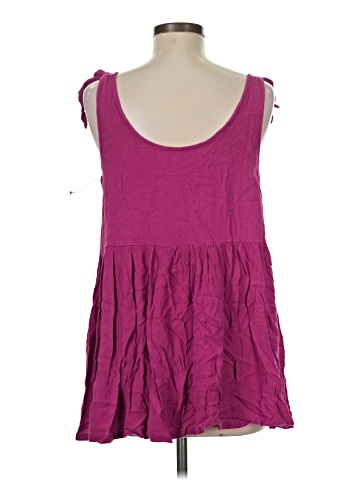 Hiatus Sleeveless Top (view 2)