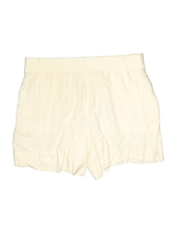 Gap Shorts (view 2)