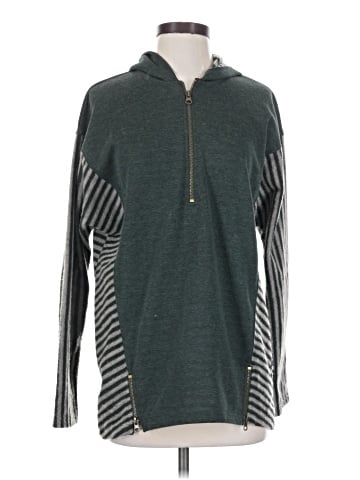 Simply Noelle Fleece (view 1)