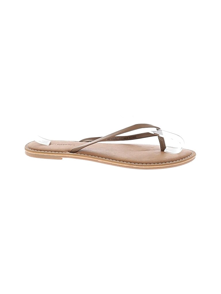Pre-owned Amazon Essentials Flip Flops In Tan