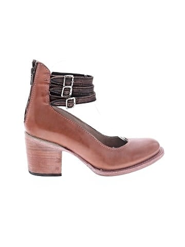 Freebird by Steven Heels (view 1)