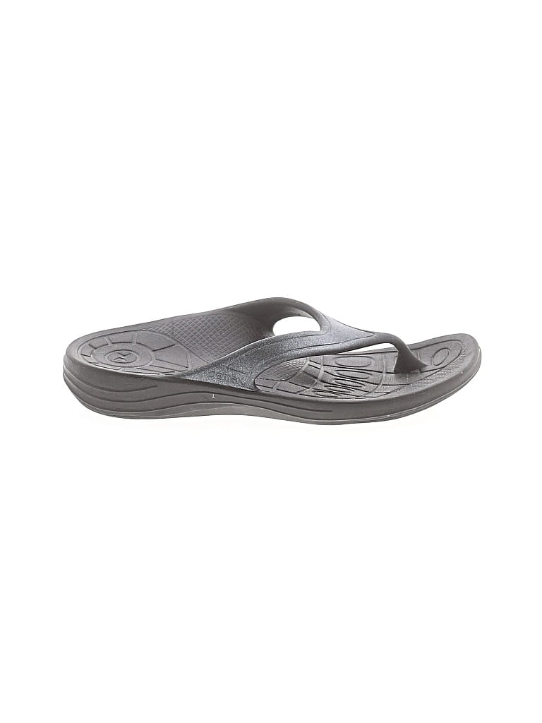 Pre-owned Aetrex Flip Flops In Gray