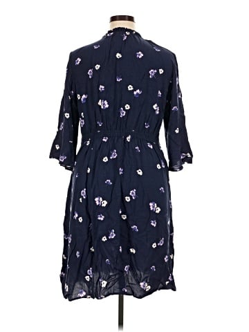 Old Navy Casual Dress (view 2)