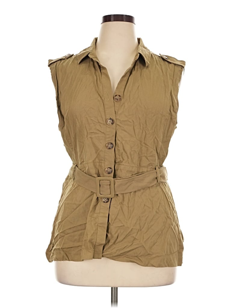 Pre-owned Express Sleeveless Button Down Shirt In Tan