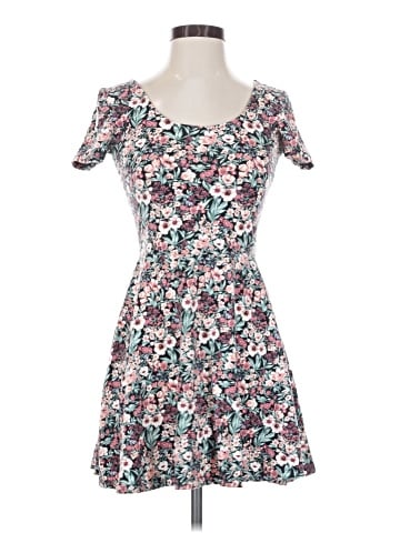 Forever 21 Casual Dress (view 1)
