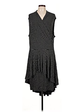 The Pyramid Collection Casual Dress (view 1)