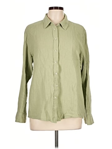 Universal Thread Long Sleeve Button-Down Shirt (view 1)