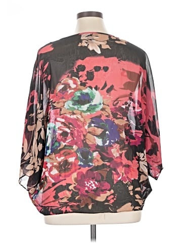 Signature by Robbie Bee 3/4 Sleeve Blouse (view 2)