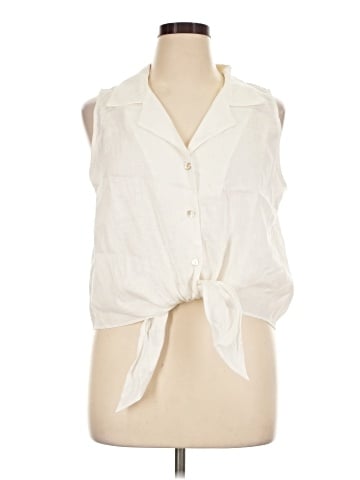 Karen Kane Sleeveless Button-Down Shirt (view 1)