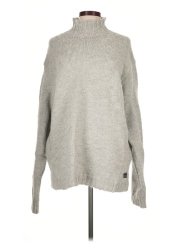 Oobe Turtleneck Sweater (view 1)