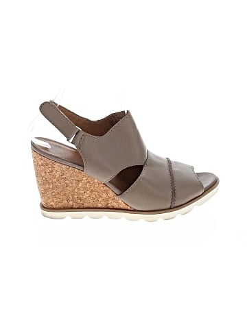 Susina Wedges (view 1)