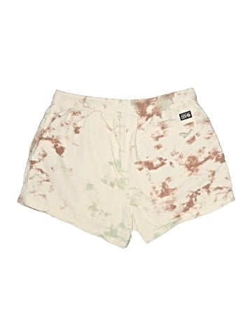 Mountain Hardwear Shorts (view 2)