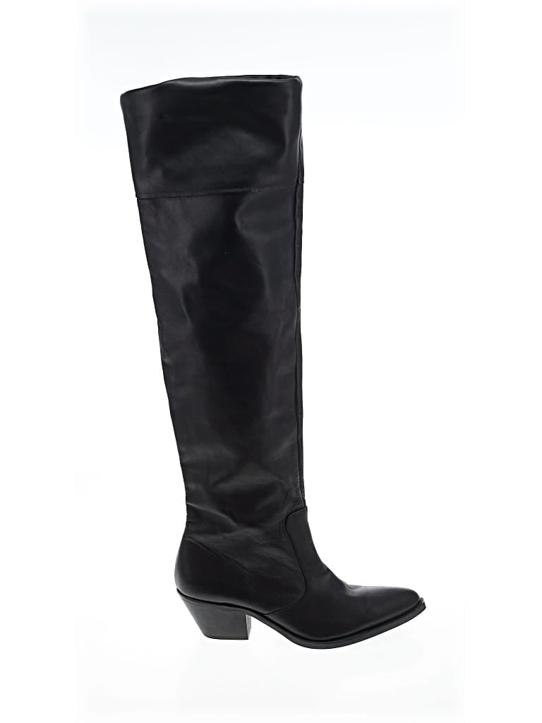 Pre-owned Zara Boots In Black