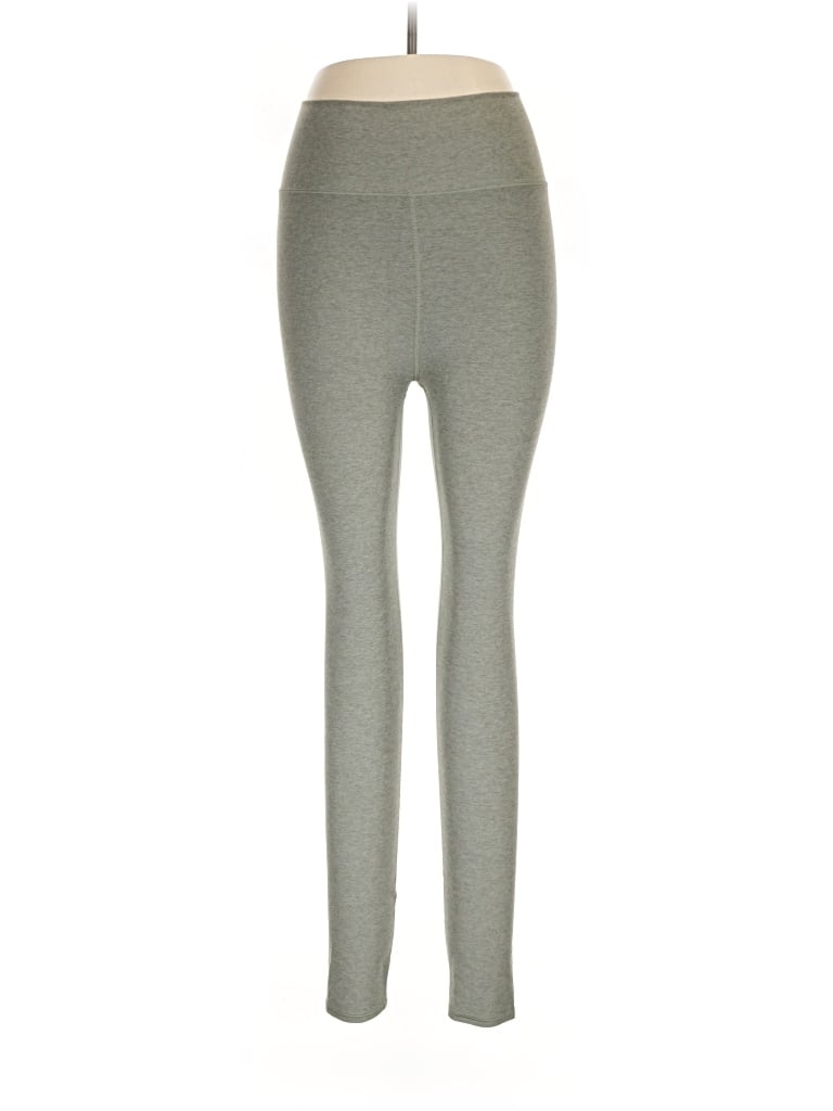 Pre-owned Vuori Yoga Pants In Gray