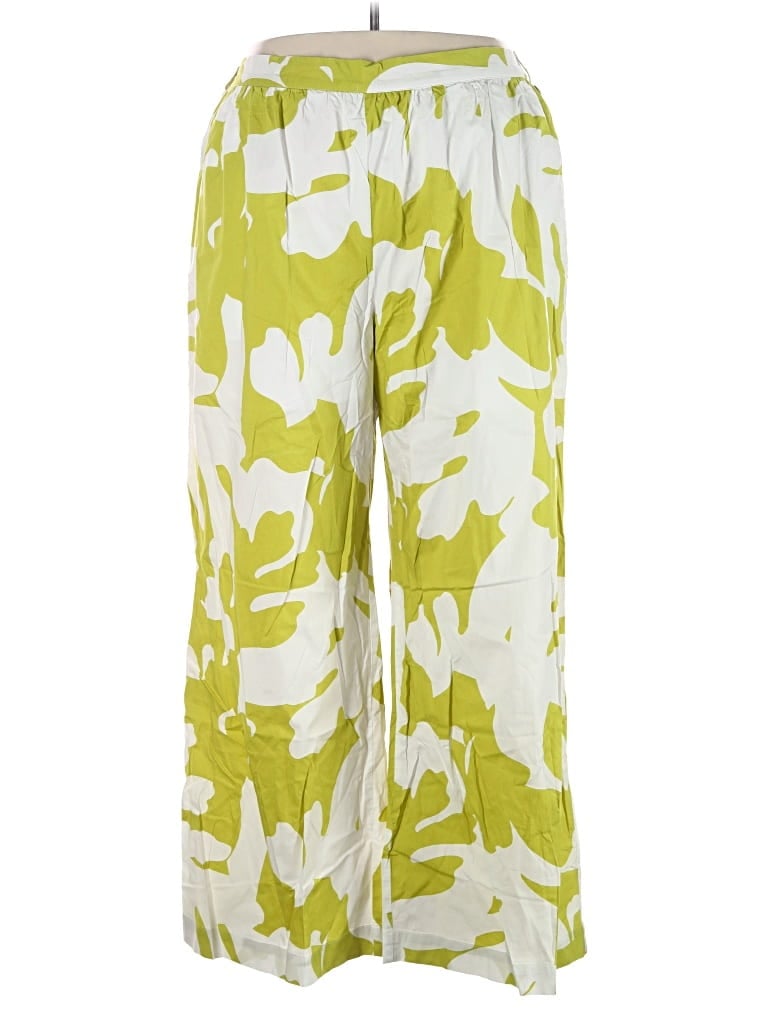 Pre-owned Future Collective Casual Pants In Green