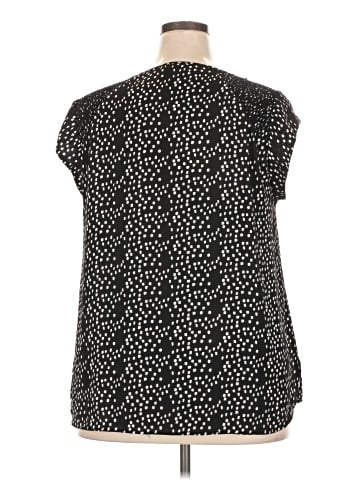 Daniel Rainn Sleeveless Blouse (view 2)
