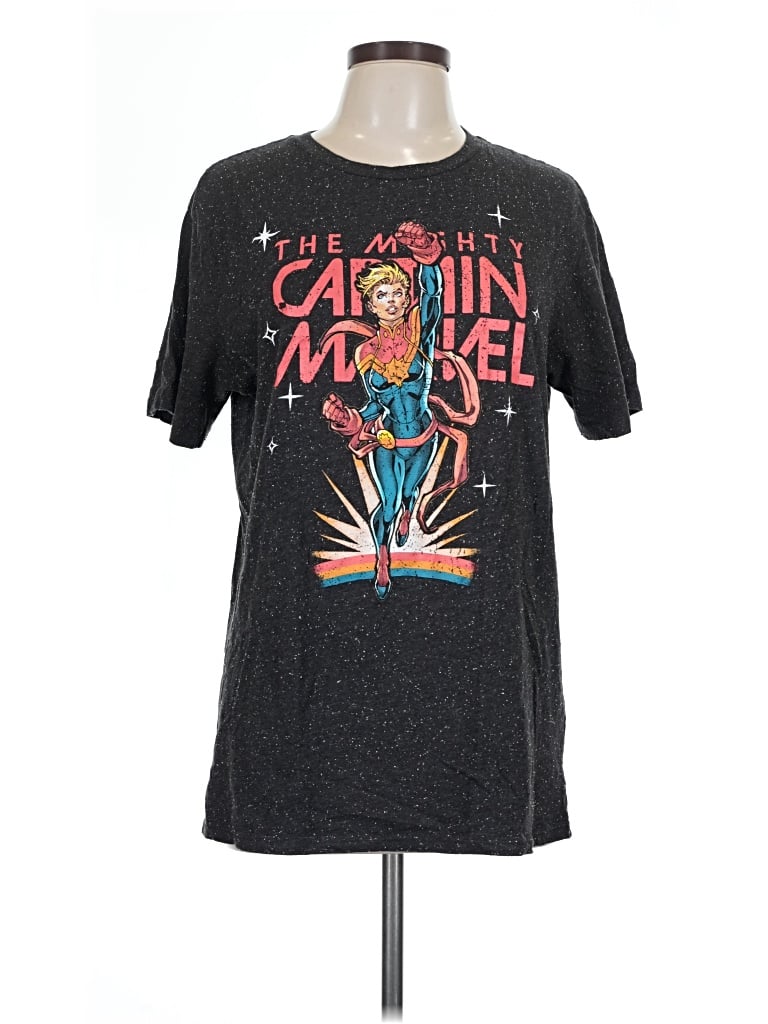Pre-owned Marvel Short Sleeve T-shirt In Black