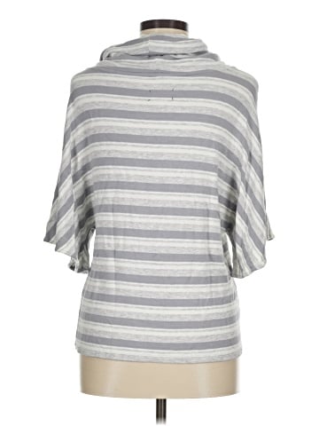 Lou & Grey Poncho (view 2)