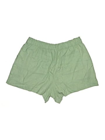 Gap Shorts (view 2)