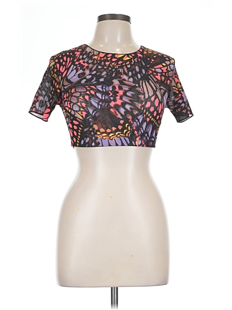 Pre-owned Yitty Short Sleeve T-shirt In Black