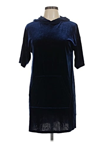 Silence and Noise Poncho (view 1)