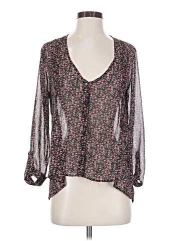 Kirra 3/4 Sleeve Blouse (view 1)