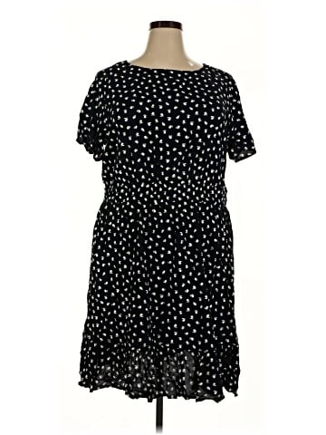 Croft & Barrow Casual Dress (view 1)