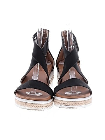 Adrienne Vittadini Wedges (view 2)