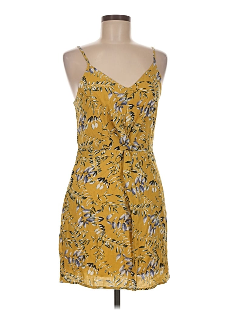 Pre-owned Fate Casual Dress In Yellow