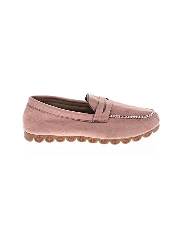 Unbranded Flats (view 1)