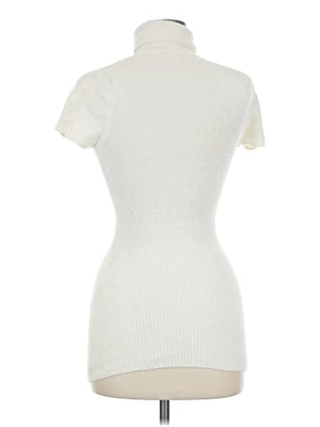 Cache Turtleneck Sweater (view 2)