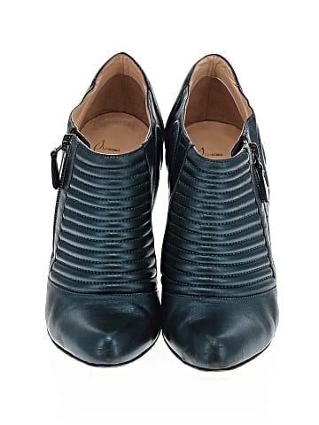Christian Louboutin Metallic Laminato Sigourney 100mm Ankle boots (view 2)