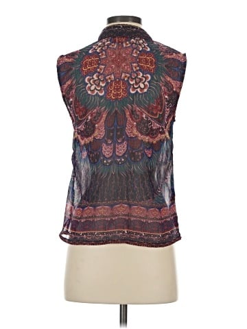 Staring at Stars Sleeveless Button-Down Shirt (view 2)