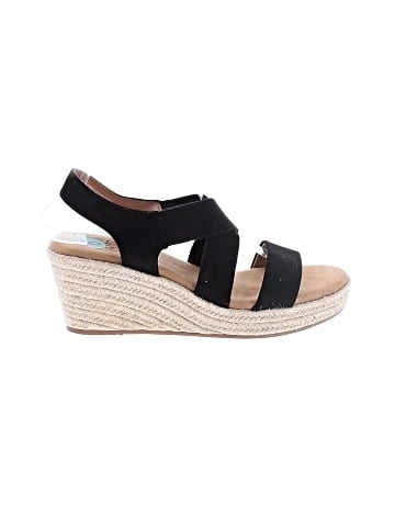 White Mountain Wedges (view 1)