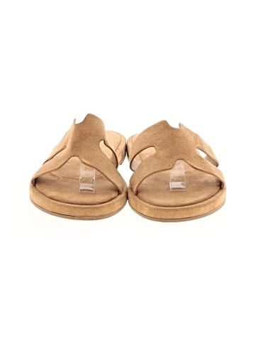 Rouge Sandals (view 2)