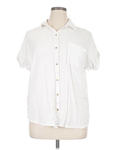 Cato Short Sleeve Button-Down Shirt (view 1)