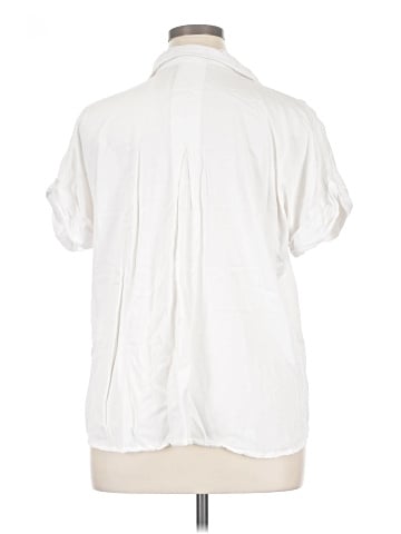 Cato Short Sleeve Button-Down Shirt (view 2)