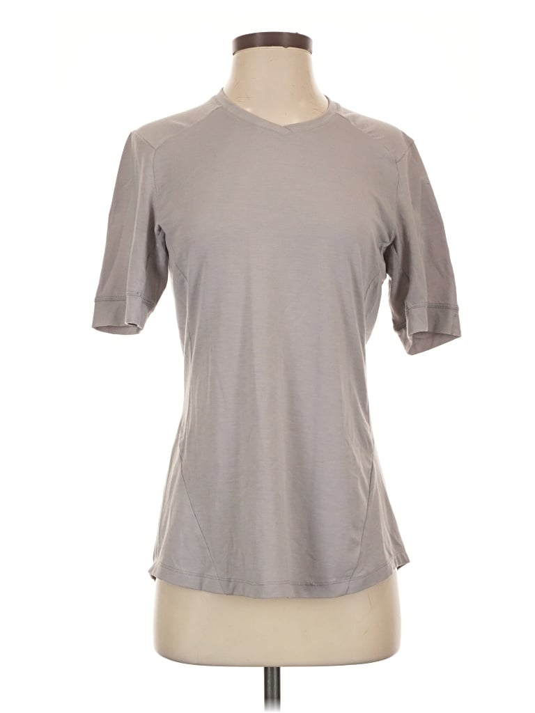 Pre-owned Sugoi Active T-shirt In Gray