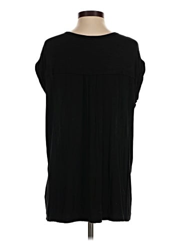 The Hanger Sleeveless T-Shirt (view 2)