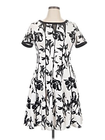 Neiman Marcus Casual Dress (view 1)