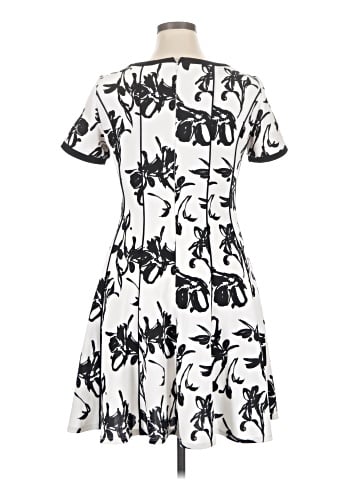 Neiman Marcus Casual Dress (view 2)