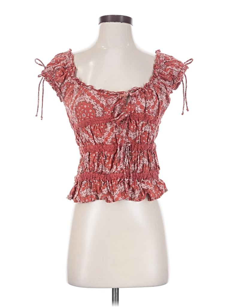 Pre-owned Kimchi Blue Sleeveless Blouse In Red